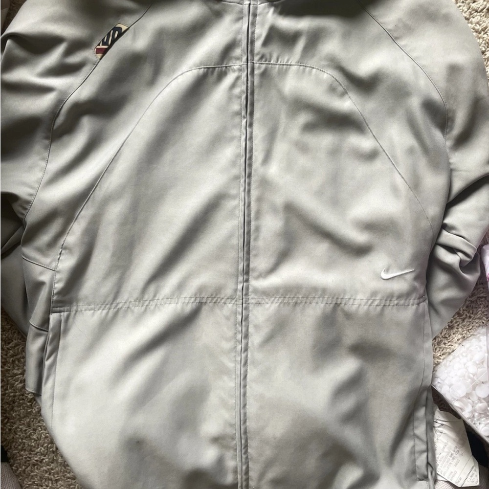 Lebron James Nike Gray Men's Jacket size S - Picture 2 of 4